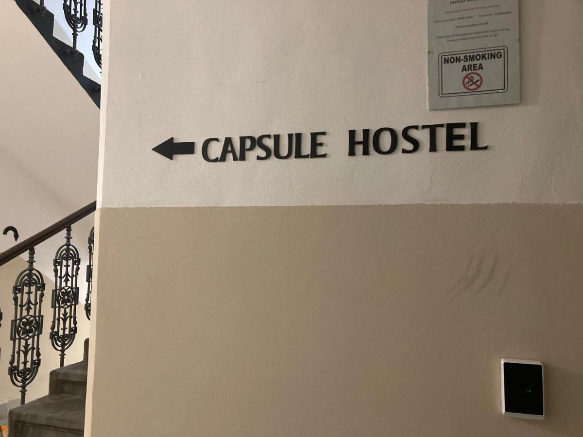 Capsule Hostel Zizkov Tower Prague Exterior photo